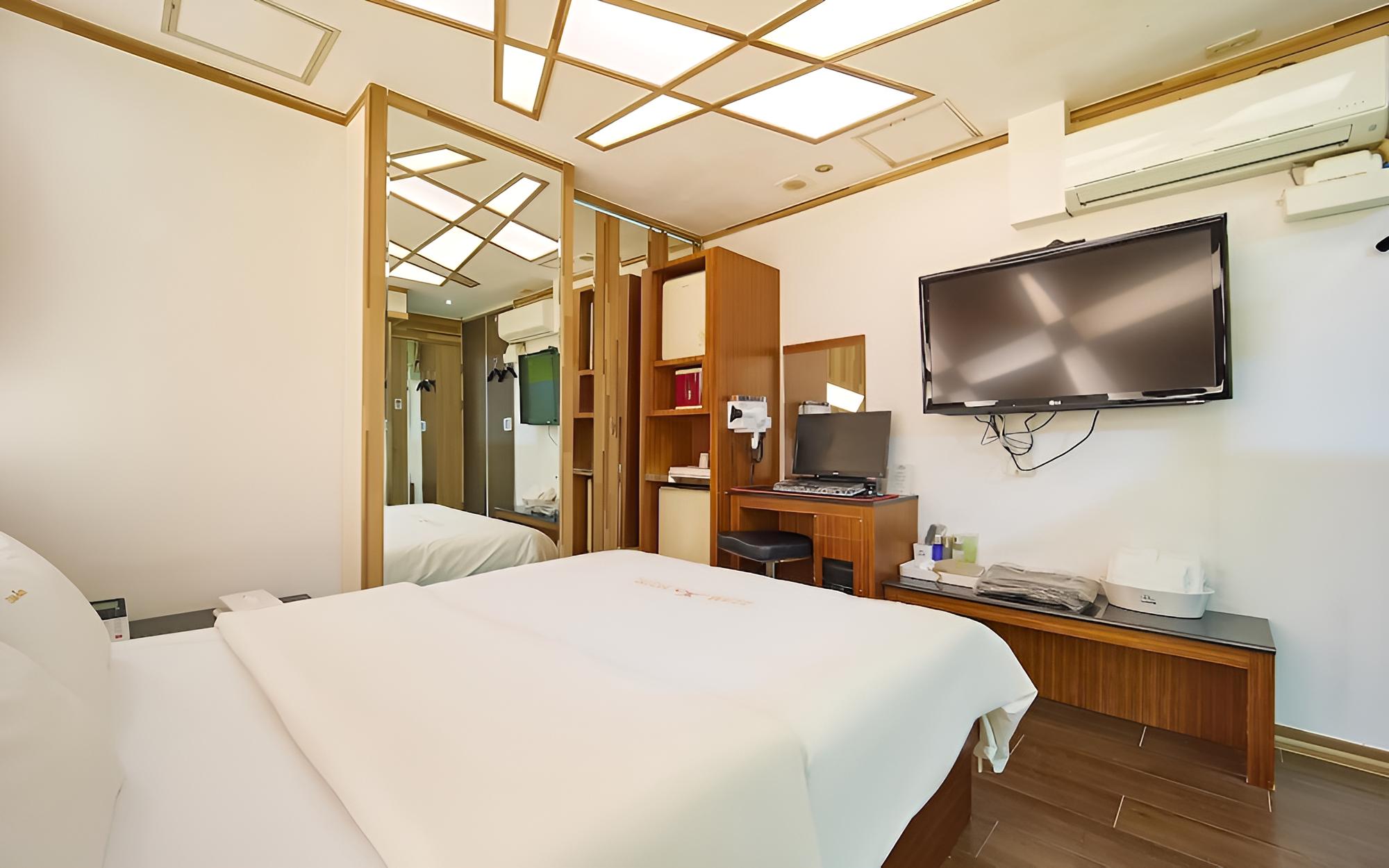 Room (Deluxe (1PC capable of posting bathtu) photo 1