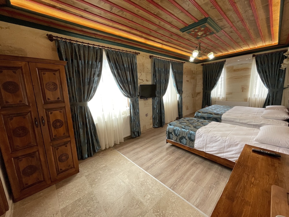Deluxe Triple Room, 1 Bedroom photo 1