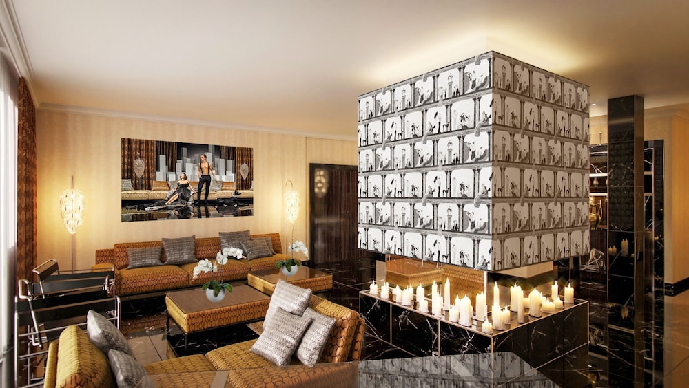 Chain Bridge Penthouse with Terrace photo 2
