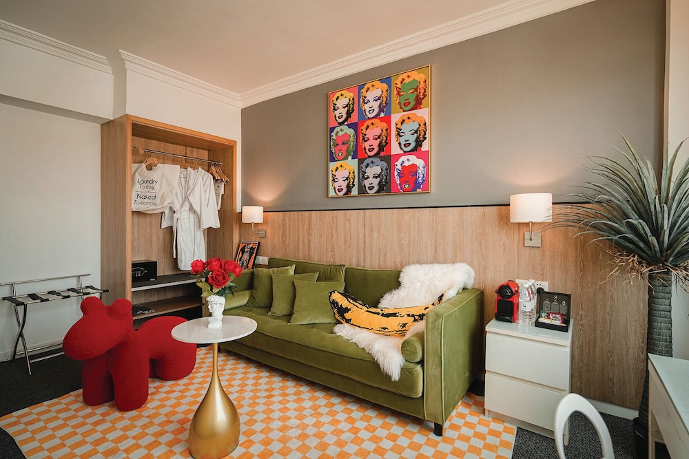 Deluxe Suite photo 1