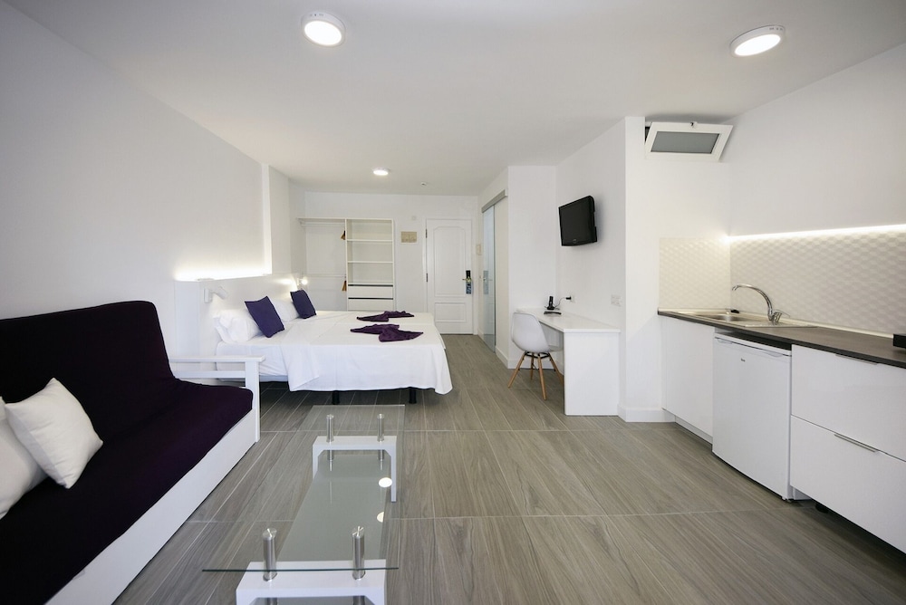 Superior Studio (Vista Teide) - Photo 1