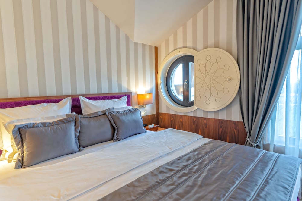 King Double Room, 1 Bedroom photo 3