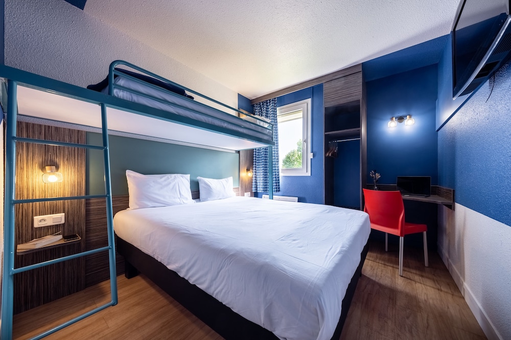 Room, Multiple Beds (Pop) - Photo 1
