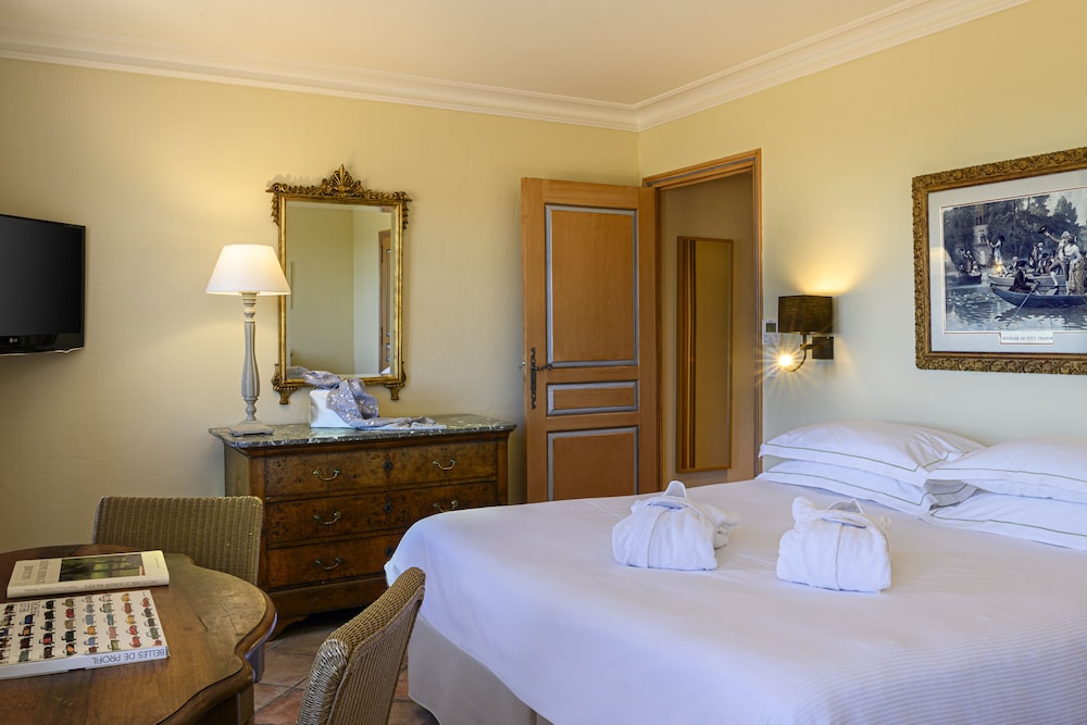 Superior Room, 1 King Bed, Non Smoking, Valley View (Twin bed on request;with Sofabed) - Photo 3