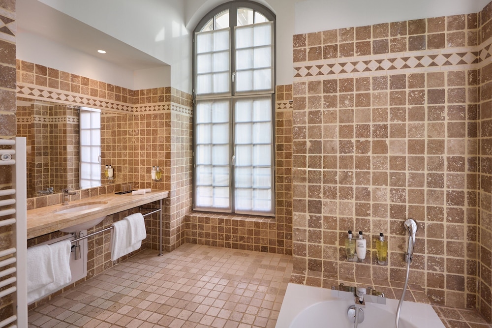 Prestige Suite - Photo 7