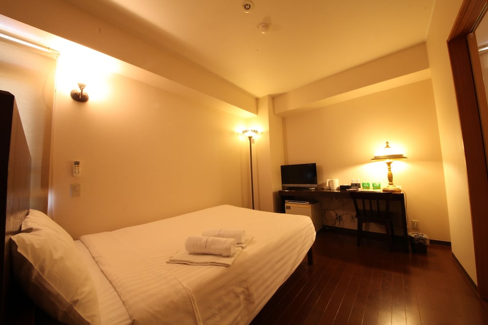 Double Room, 1 Large Twin Bed, Smoking photo 2