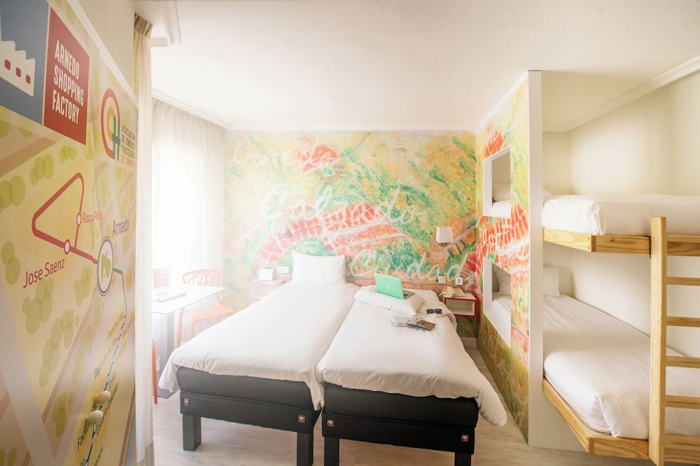Room, Multiple Beds - Photo 2