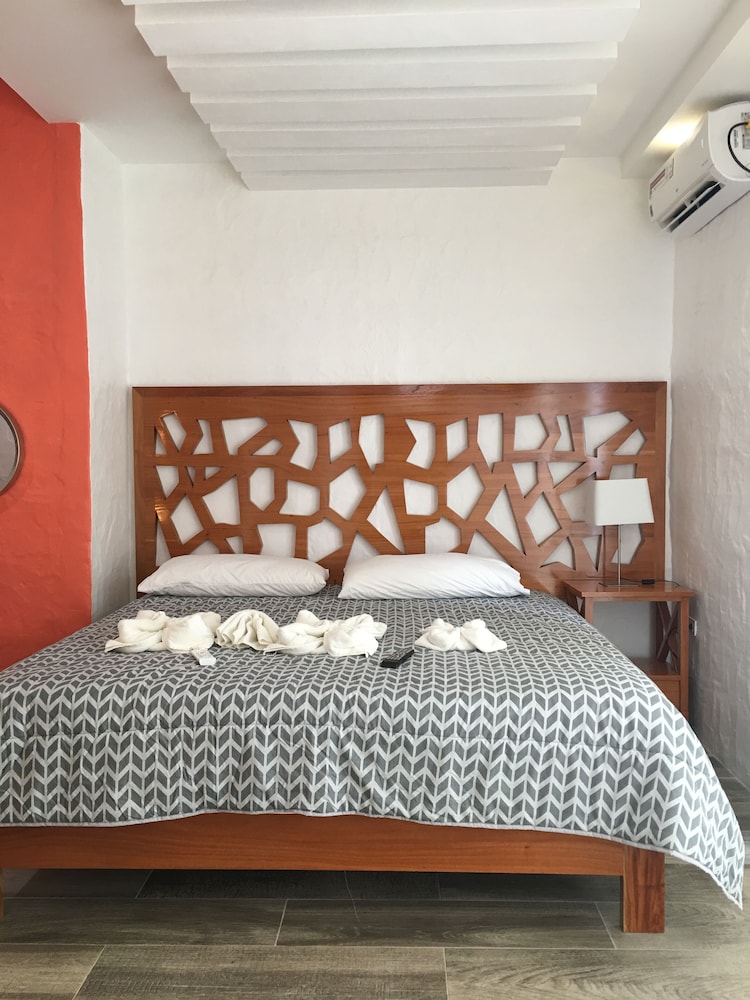 Comfort Suite photo 3