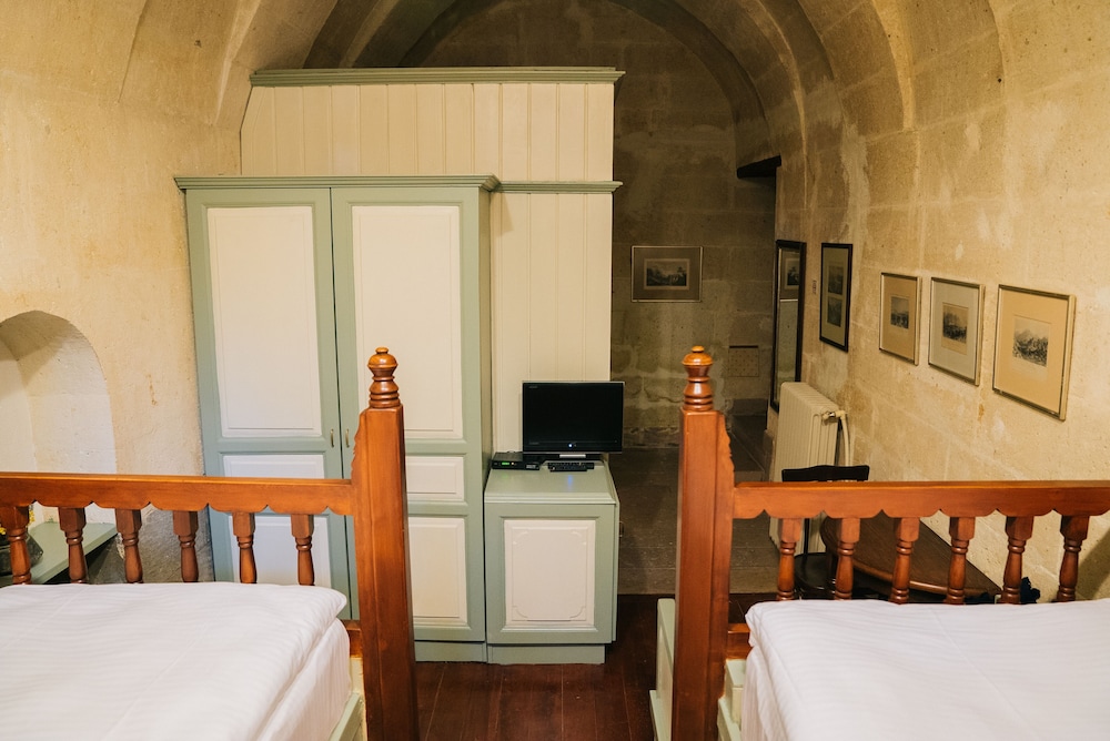 Standard Twin Room photo 2