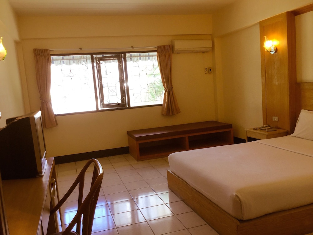 Standard Room photo 2