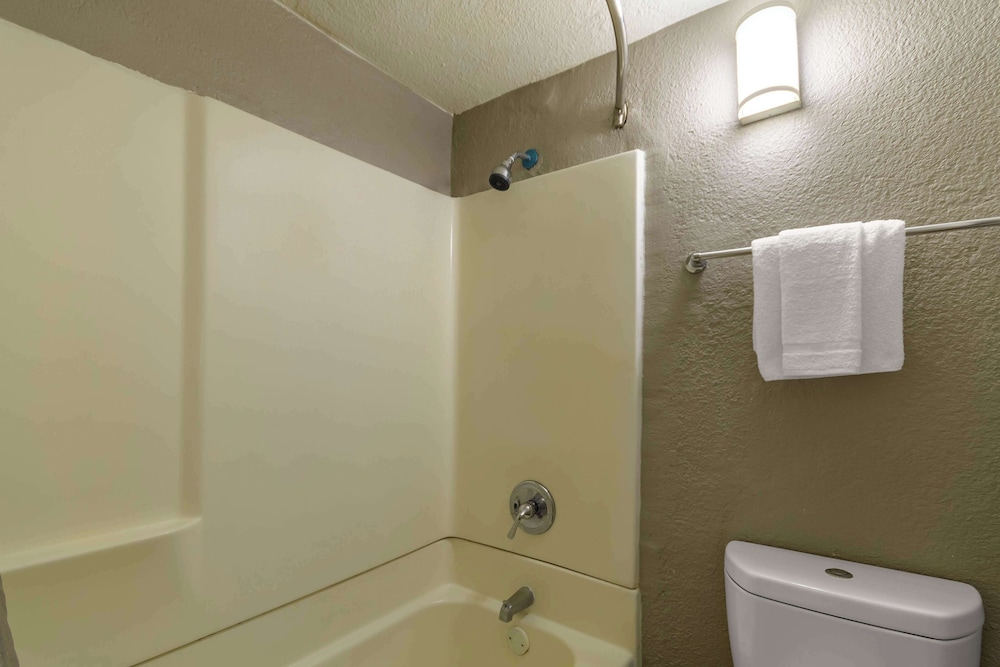 Standard Room, 2 Double Beds, Smoking, Kitchenette photo 2