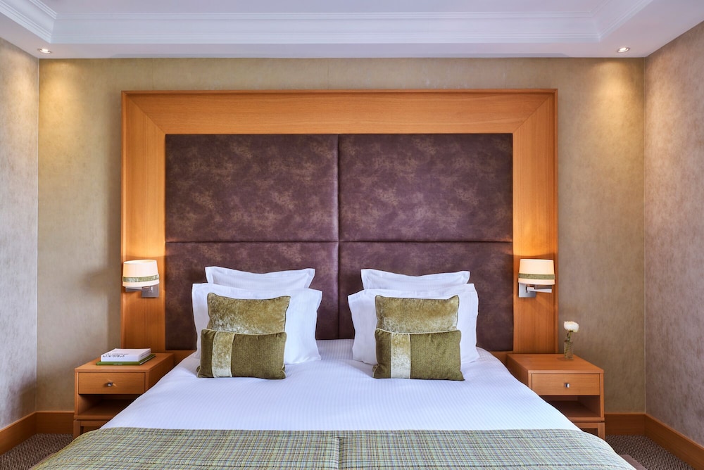 Deluxe Suite - Photo 3