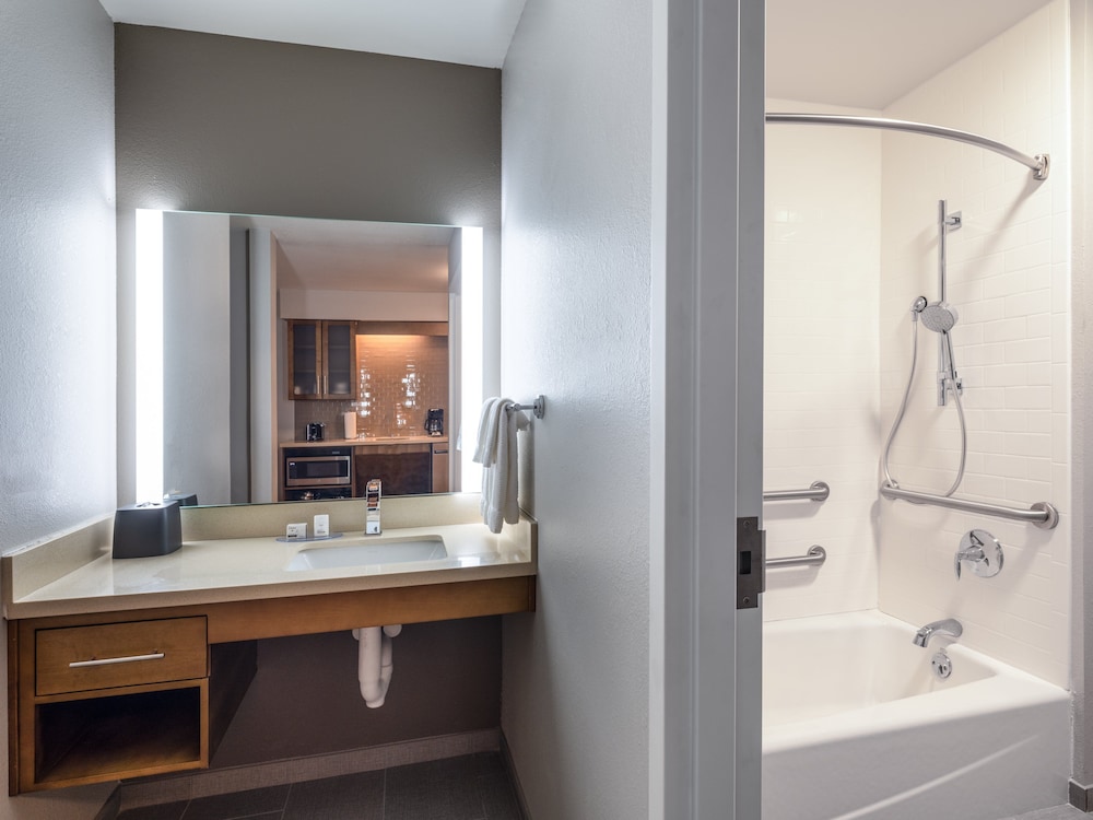 Studio Suite, 2 Queen Beds, Accessible (Mobility, Accessible Tub)