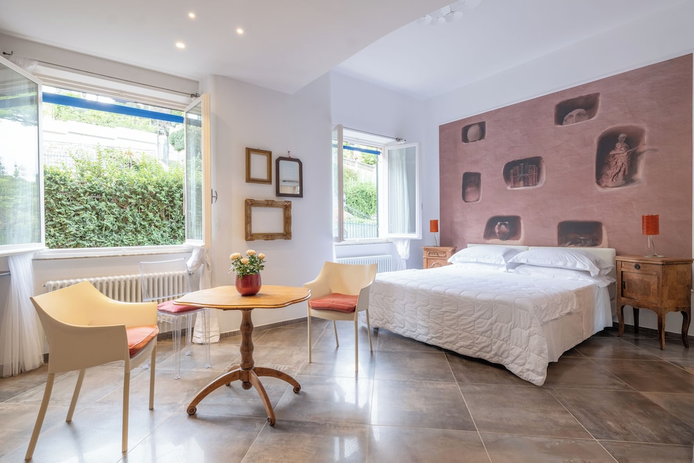 Junior Studio Suite
