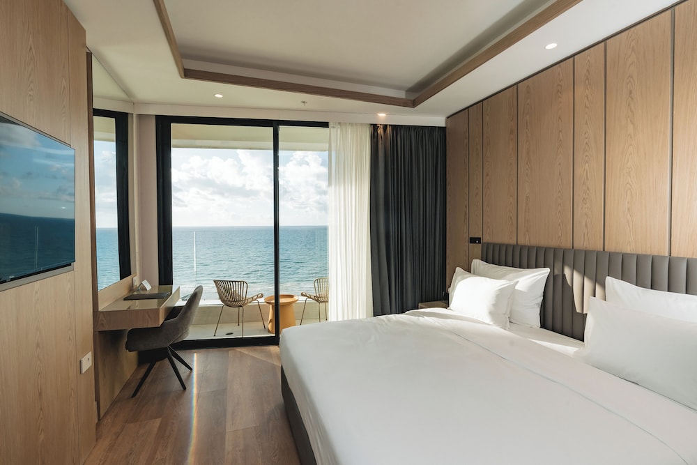 Sunset Suite