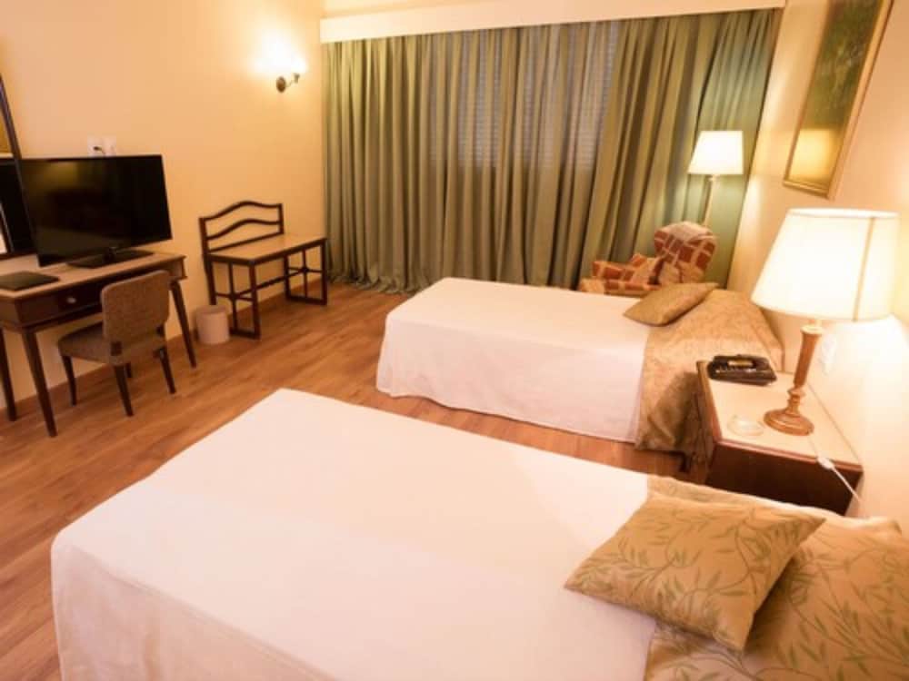 Deluxe Single Room photo 3