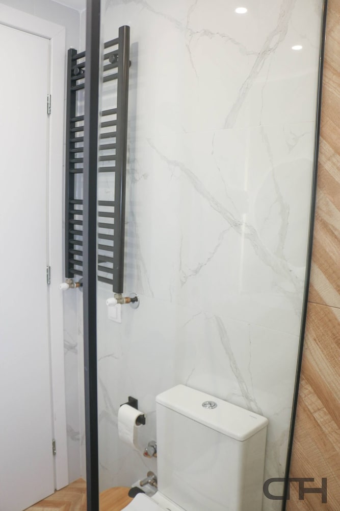 Luxury 80m2 Apartment With Balkony Downtown, Billede 32