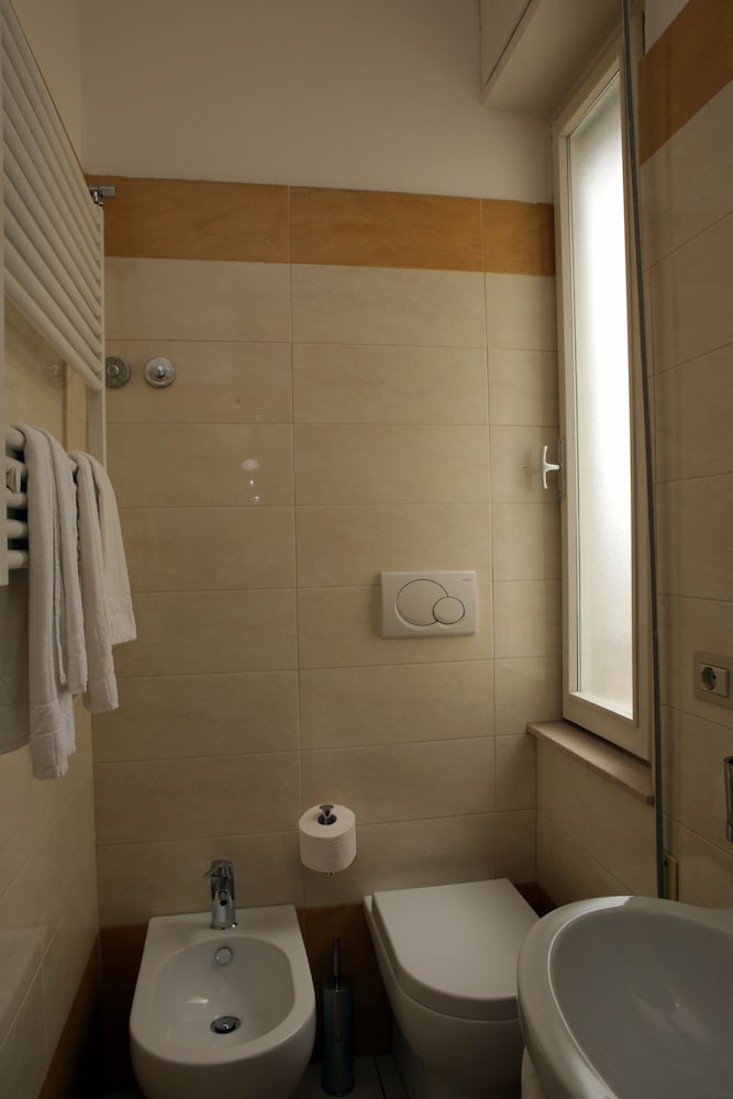 Standard Double Room, Balcony photo 3