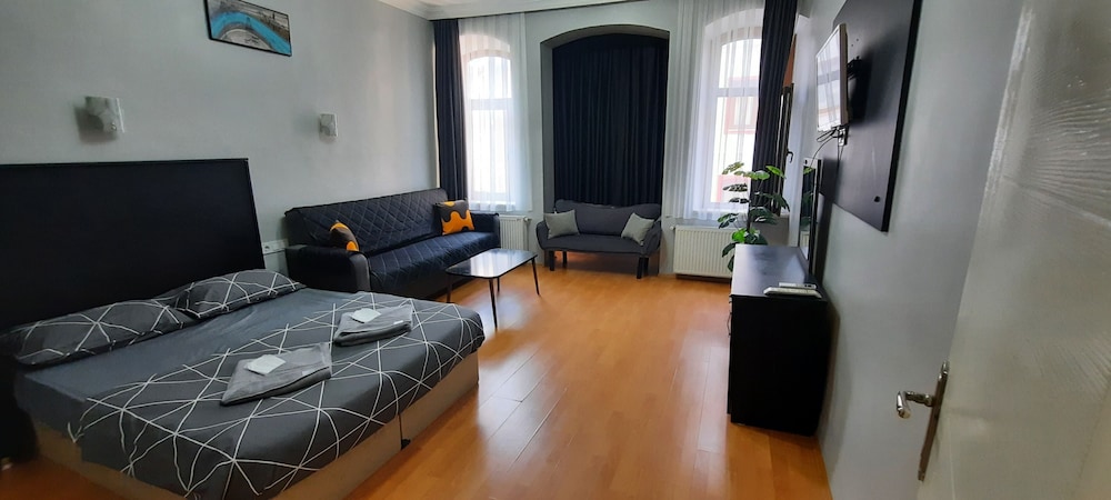 Standard Triple Room photo 3