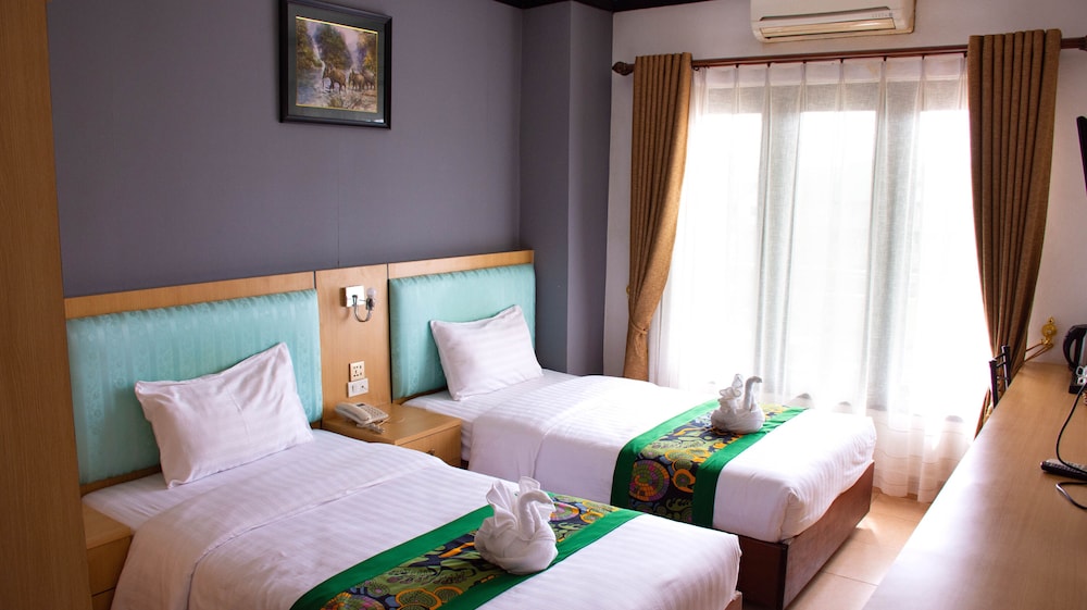 Deluxe Twin Room photo 3