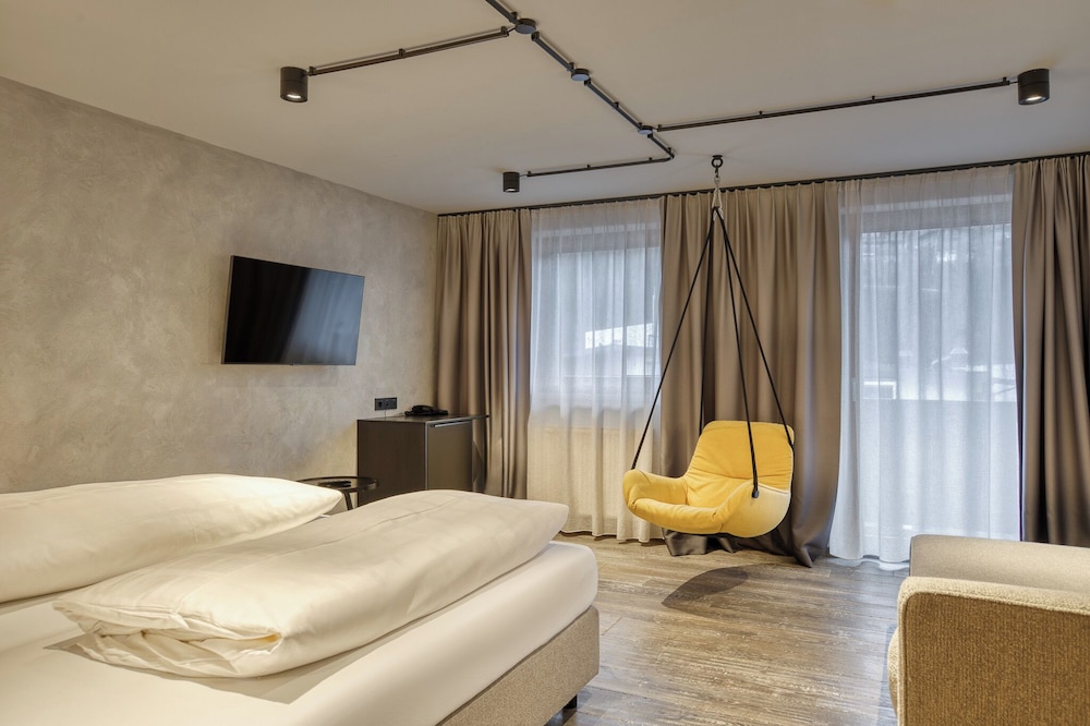Deluxe Double Room, Balcony photo 3