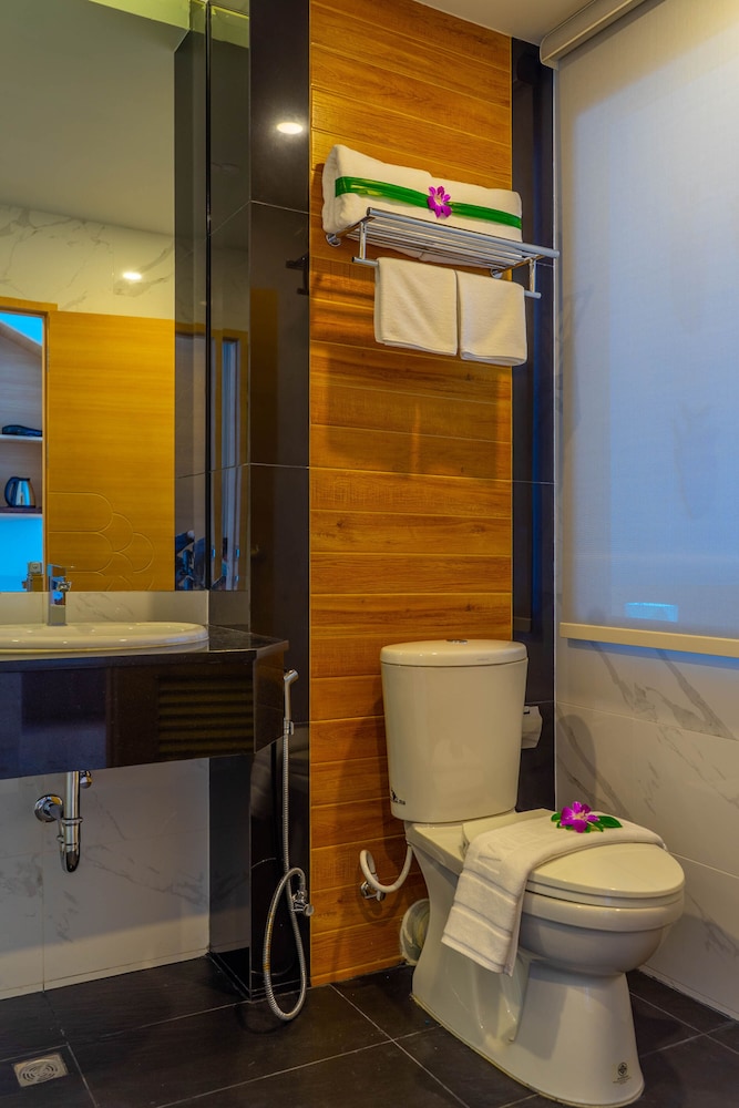 Deluxe Double or Twin Room - Photo 4