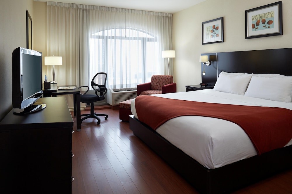 Standard Room, 1 King Bed - Photo 2