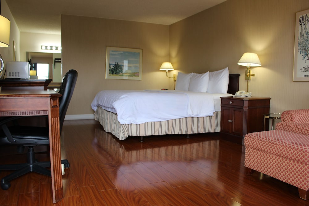 Suite, 1 King Bed, Non Smoking, Fireplace, Jacuzzi