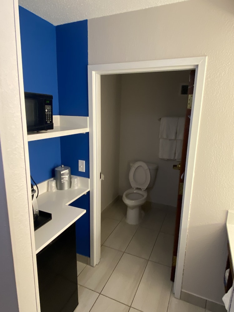 Standard Room - Photo 1