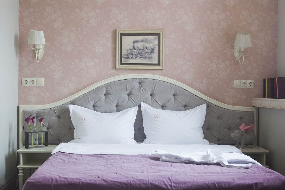 Basic Double Room