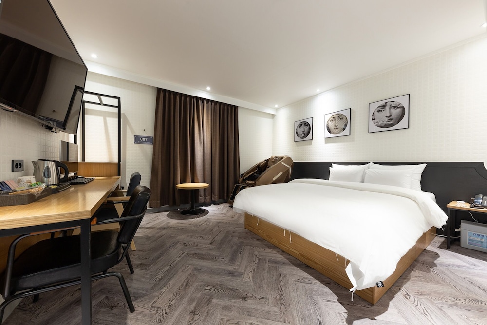 Premium Massage Chair Room