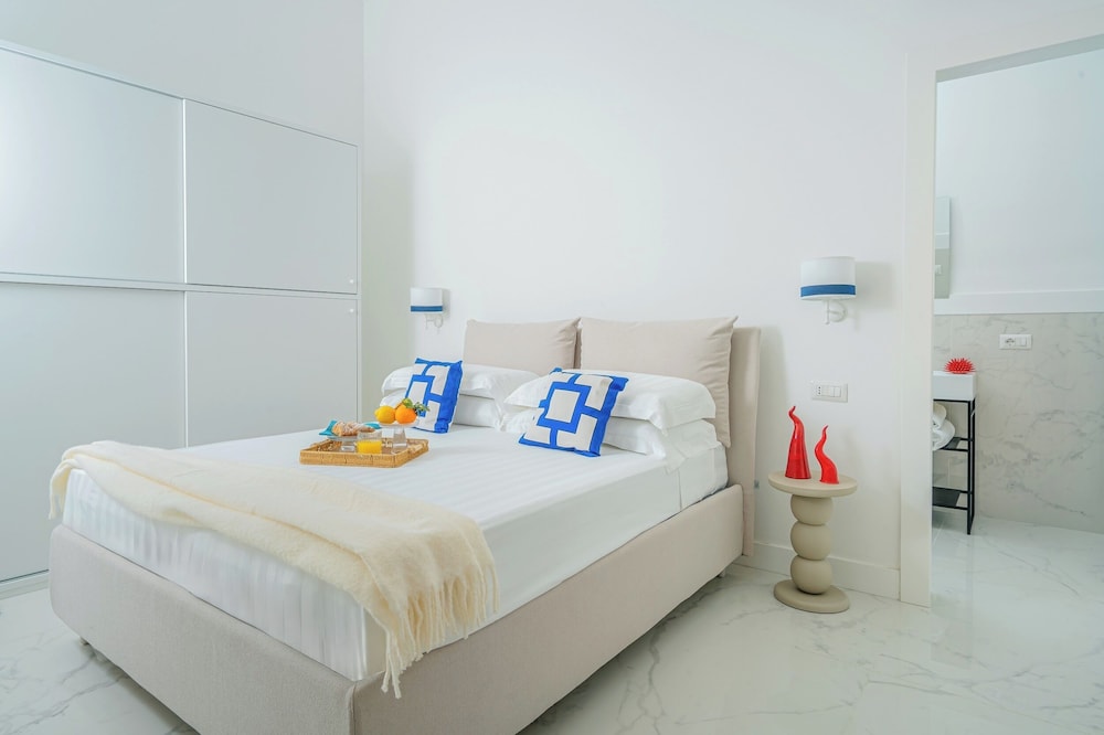 Luxury Condo photo 3