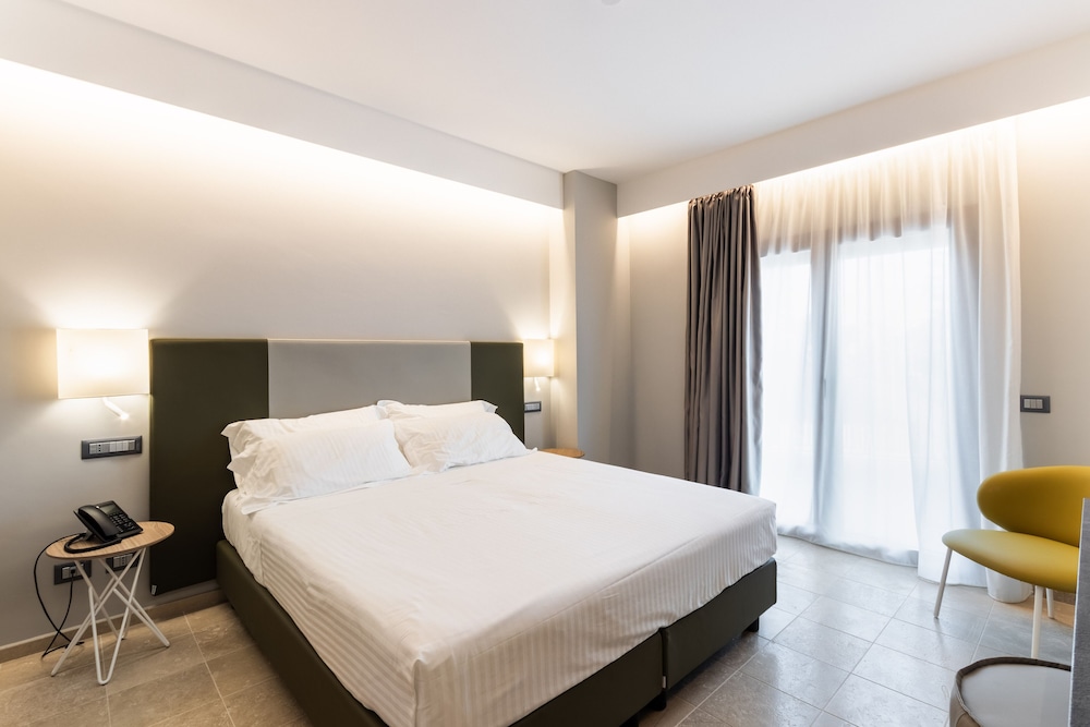 Superior Room, Balcony - Photo 4