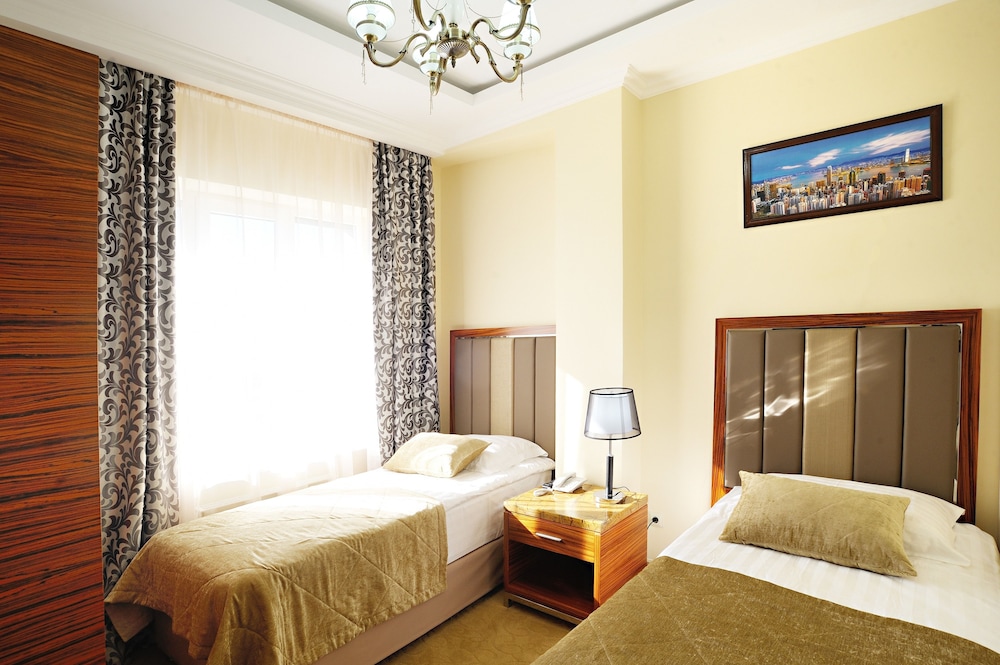 Economy Twin Room photo 1