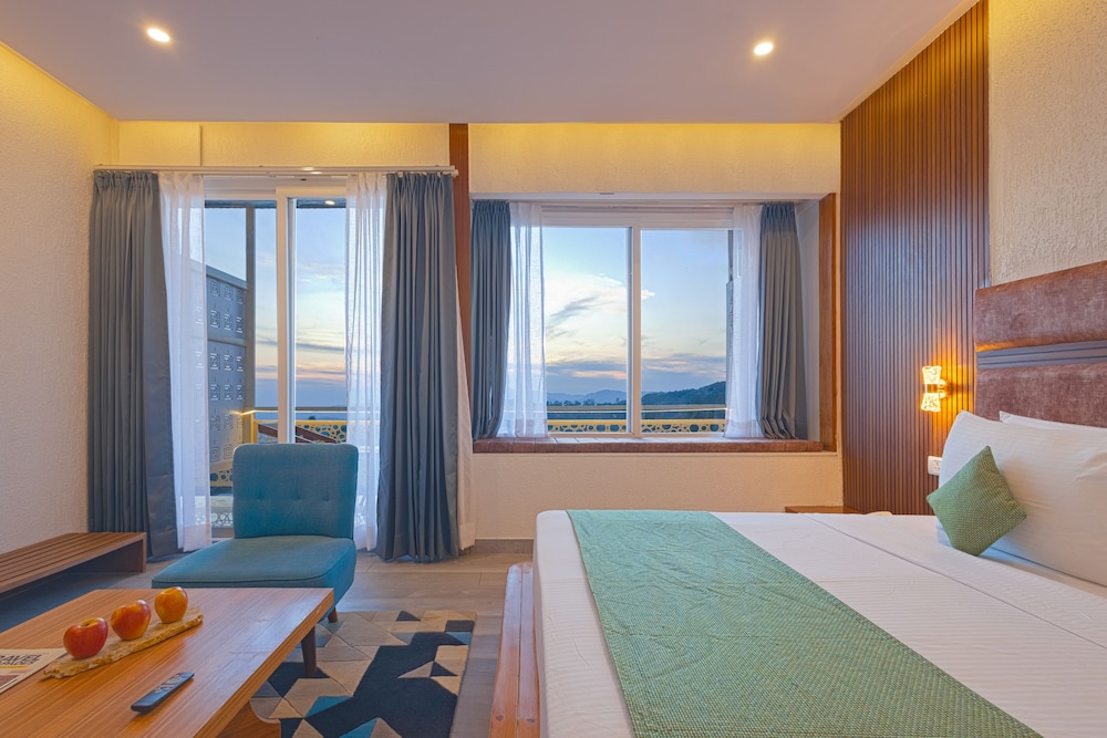Valley View Premier Room with Terrace photo 2
