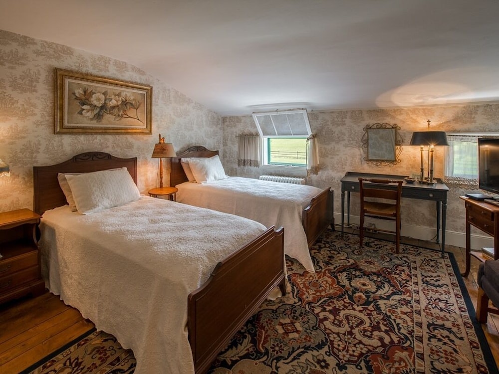 Double Room, Private Bathroom (Blue room ) photo 3