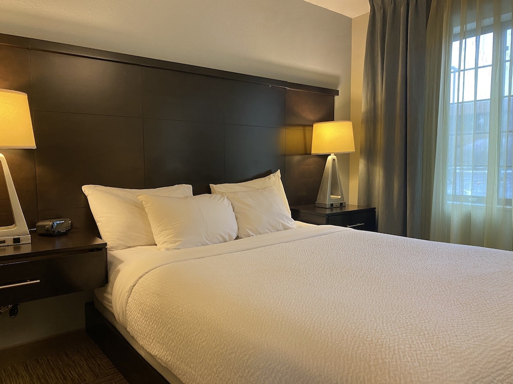 Suite, 1 Bedroom, Accessible, Non Smoking (Kitchen, Accessible Bathtub) - Photo 2