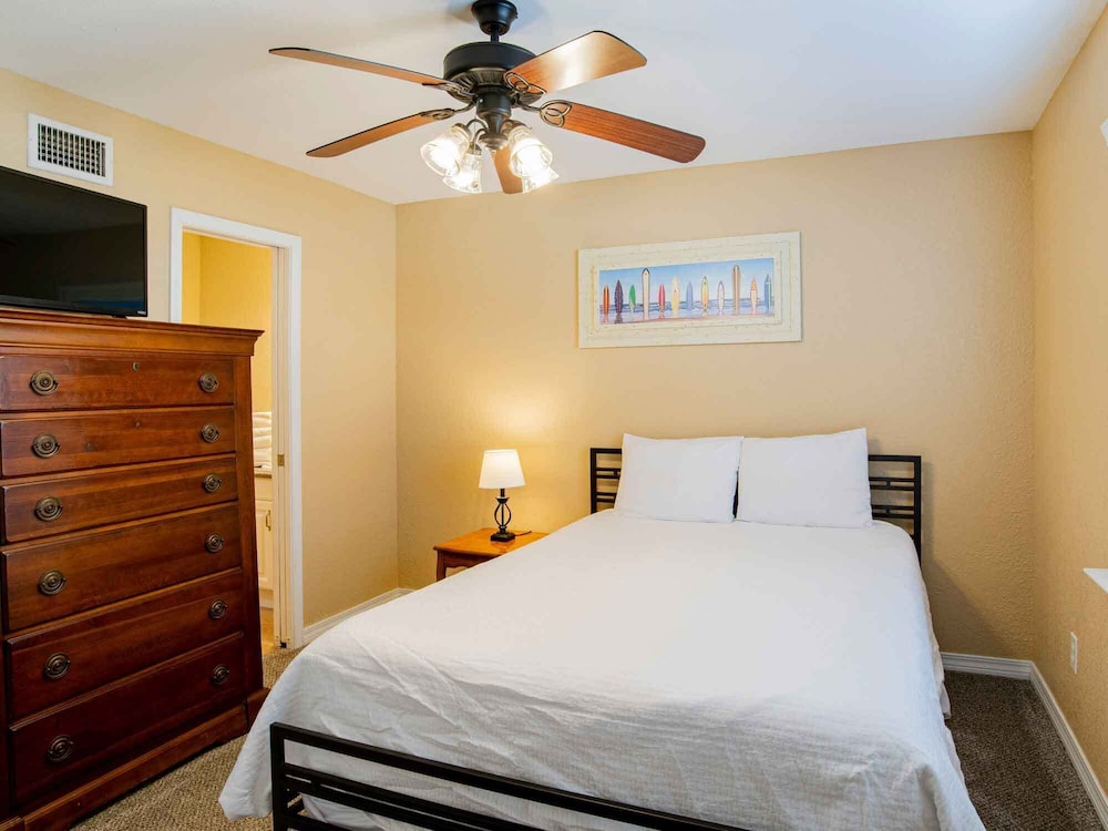 Condo, Multiple Beds, Balcony (#Villa - No Pets) photo 2