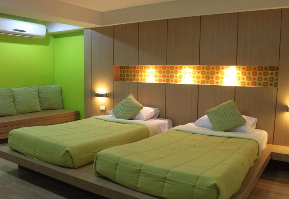 Suite Twin Room photo 2