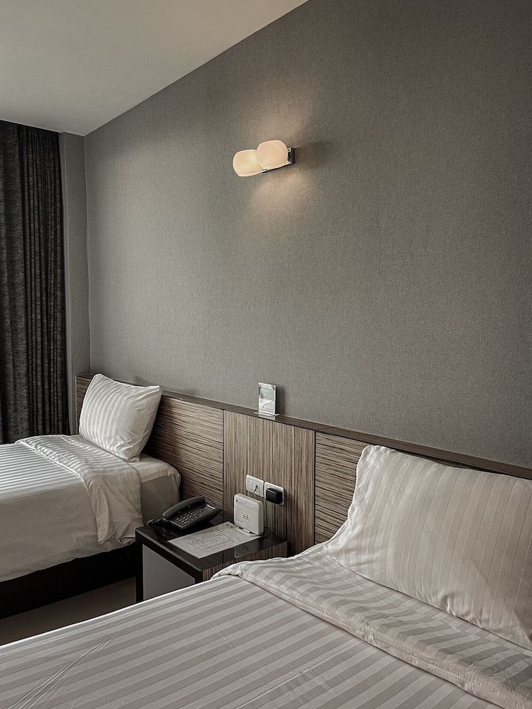 Superior Twin Room - Photo 10