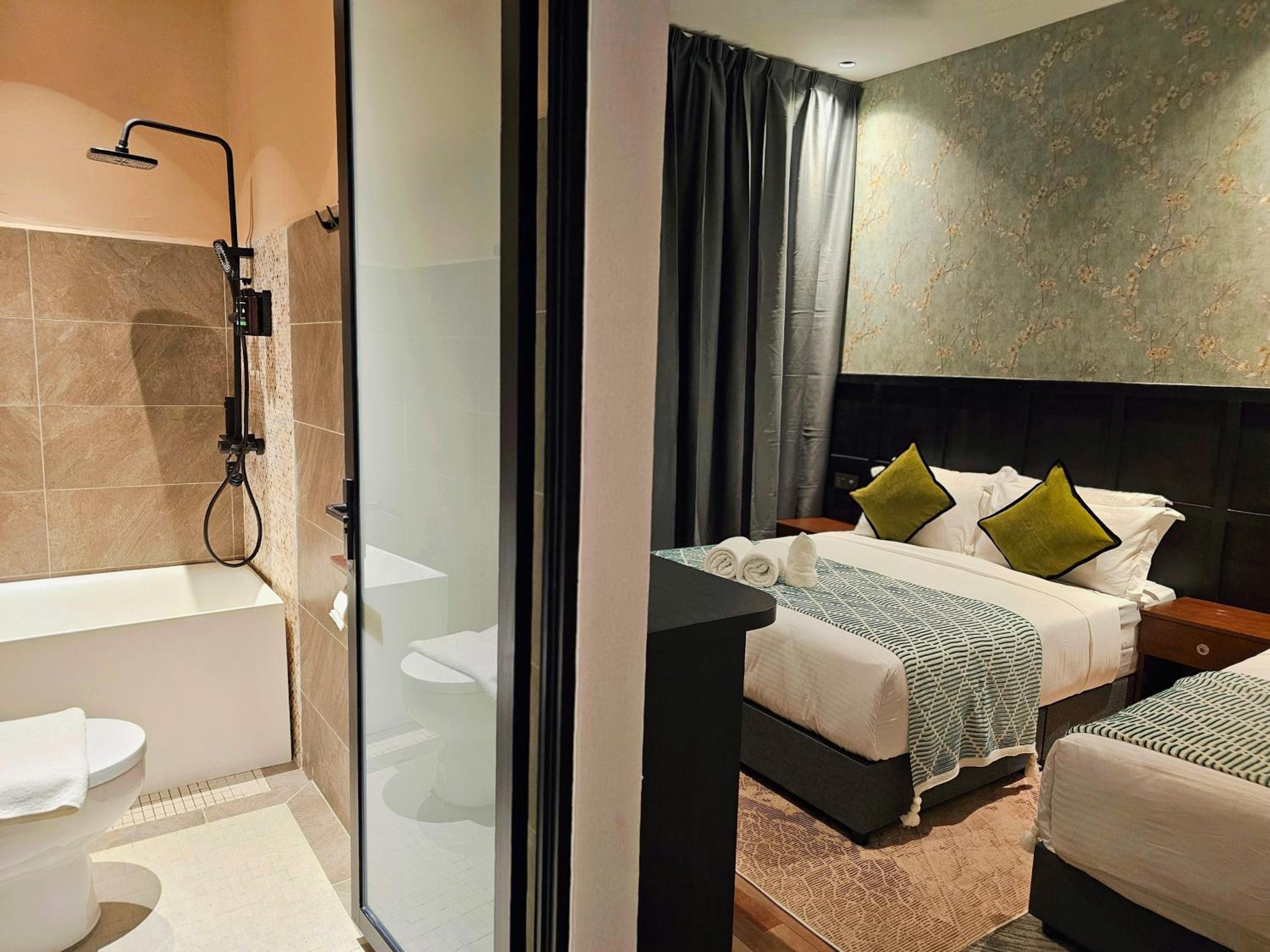 Superior Triple Room - Photo 1