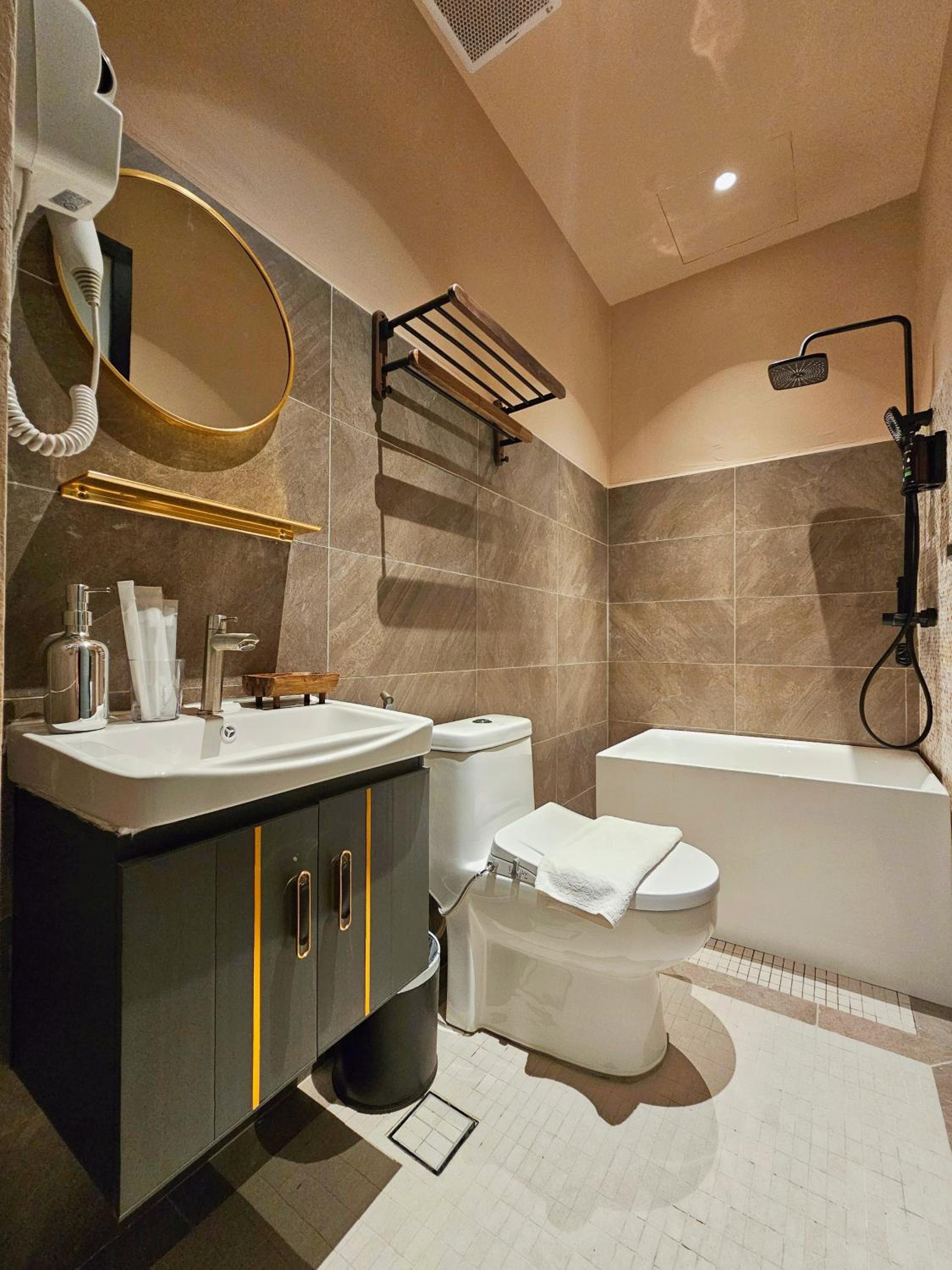 Superior Triple Room - Photo 4