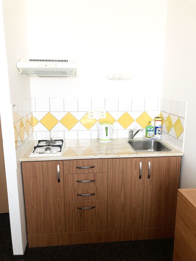 Basic Twin Room, Kitchen photo 2