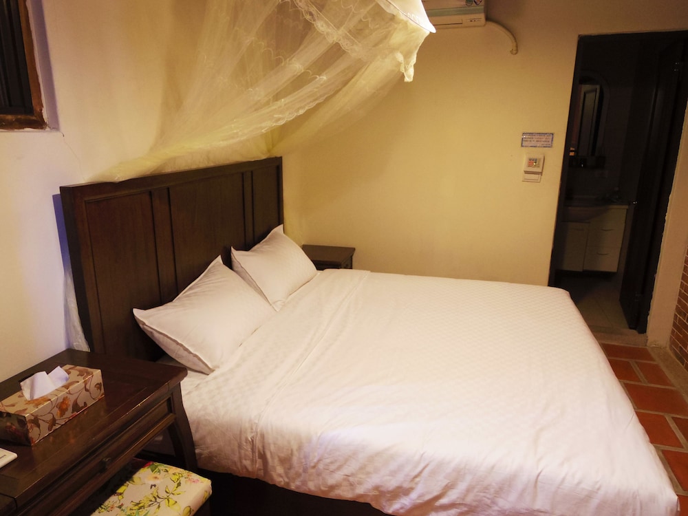 Double Room, 1 King Bed photo 2
