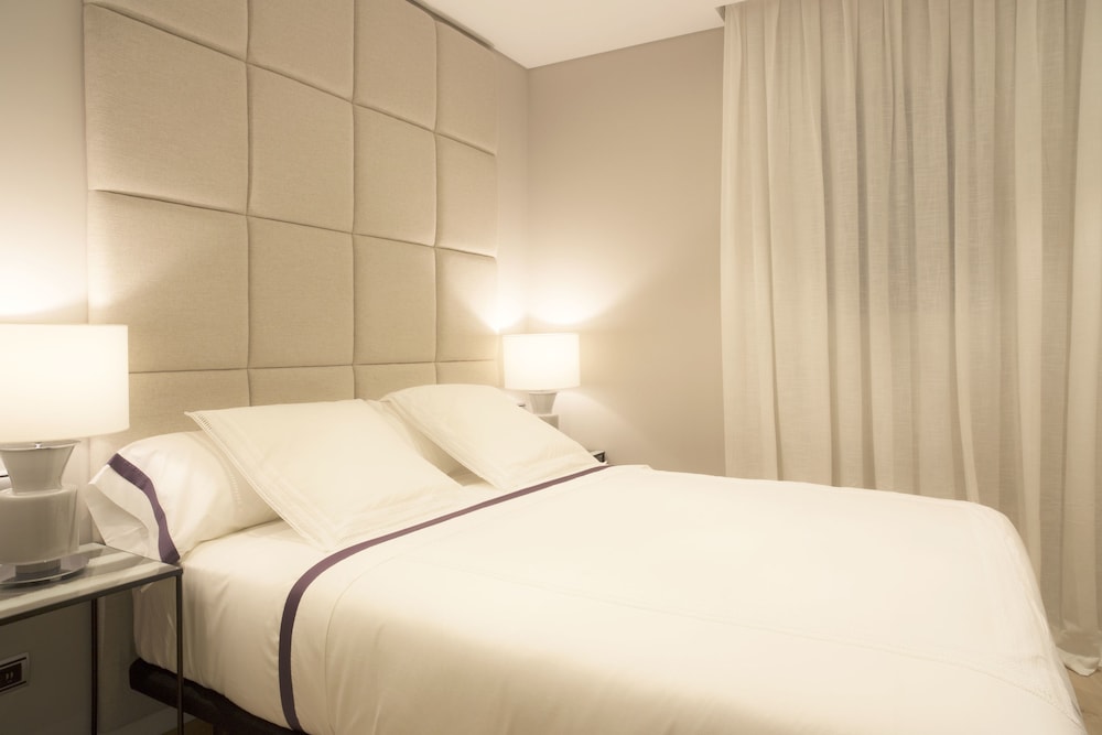 Superior Apartment, 2 Bedrooms, City View photo 2