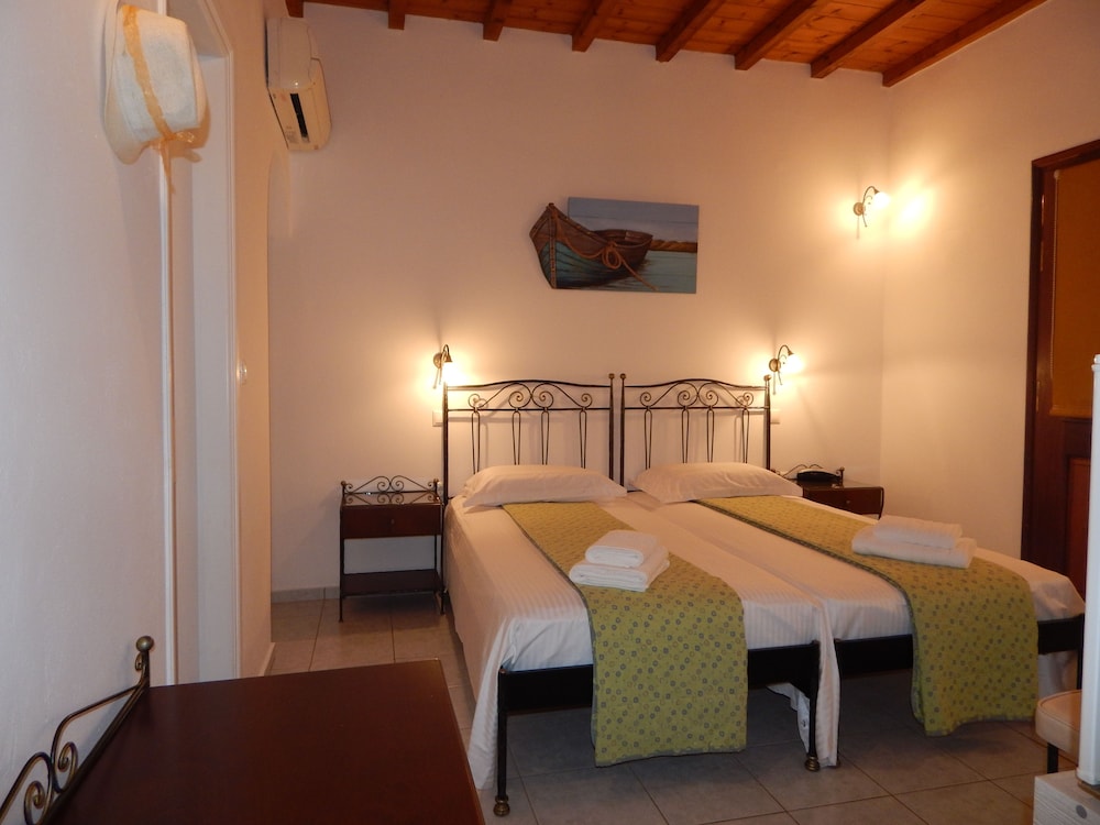 Economy Double Room, Ground Floor photo 3