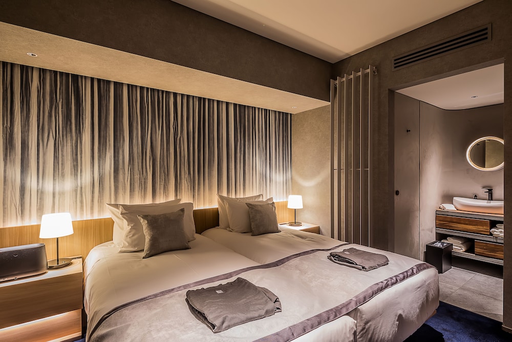 2 Bedroom Suite, Non Smoking photo 3
