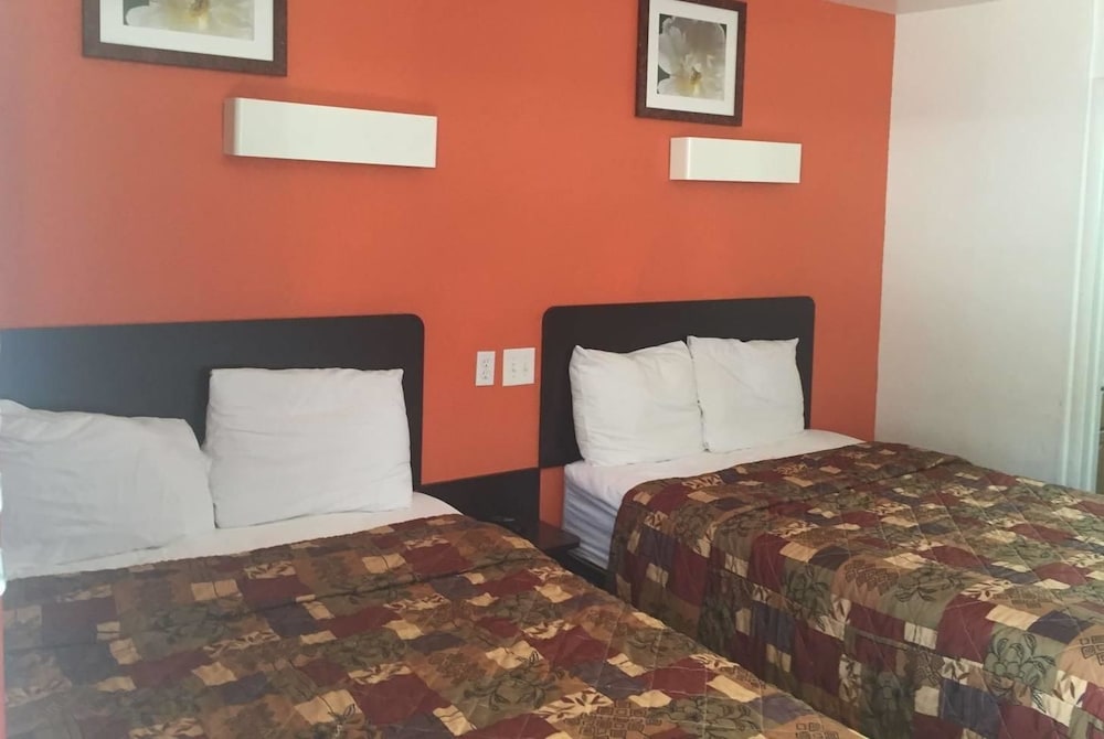 Room, 2 Double Beds, Smoking photo 1
