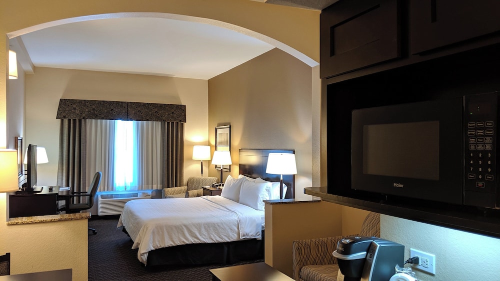Suite, Multiple Beds photo 1