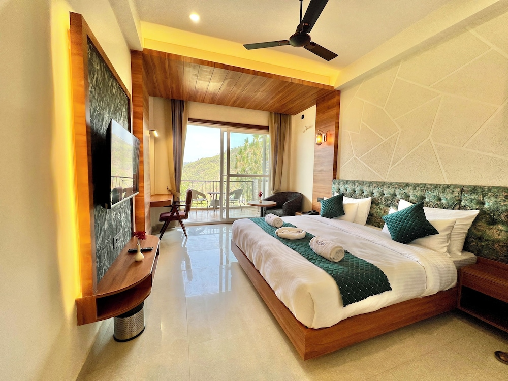 Deluxe Double Room, Valley View